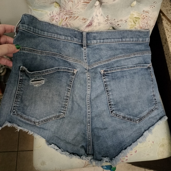 Express Star ⭐ shorts - Picture 6 of 6